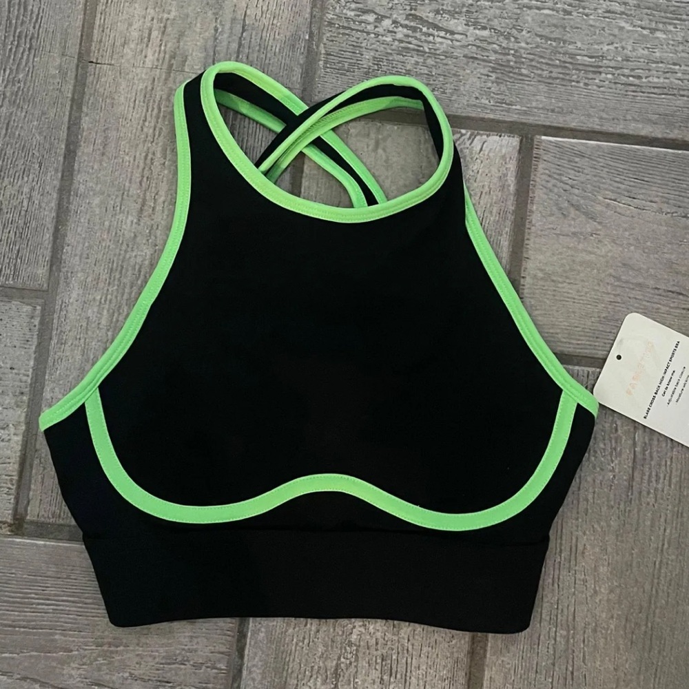 Fabletics Blare Cross Back Medium Impact Sports Bra Top NWT